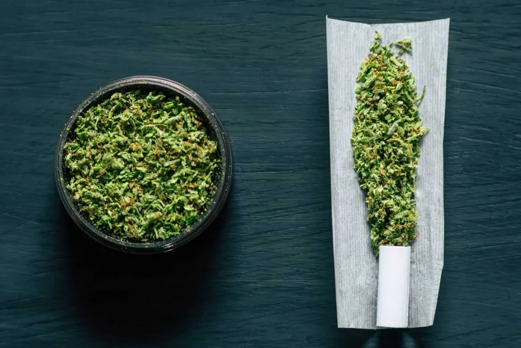 How to Use a Weed Grinder