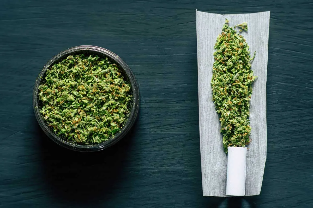 How to Use a Weed Grinder
